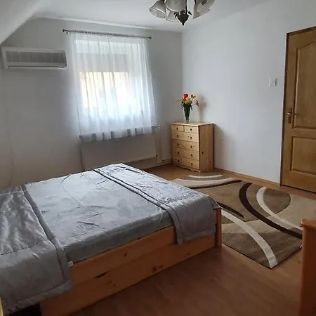 Tiszaviz Vendeghaz 아파트 *