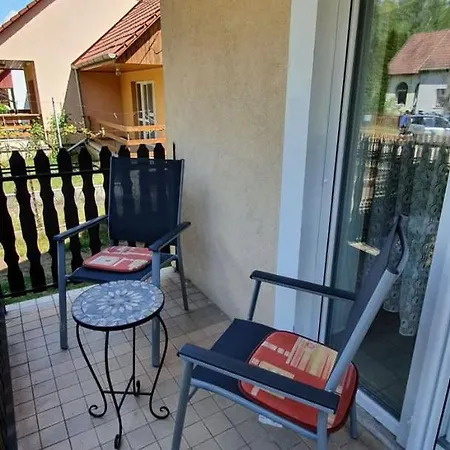 아파트 Tiszaviz Vendeghaz