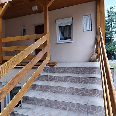 아파트 Tiszaviz Vendeghaz *