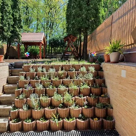 아파트 Tiszaviz Vendeghaz