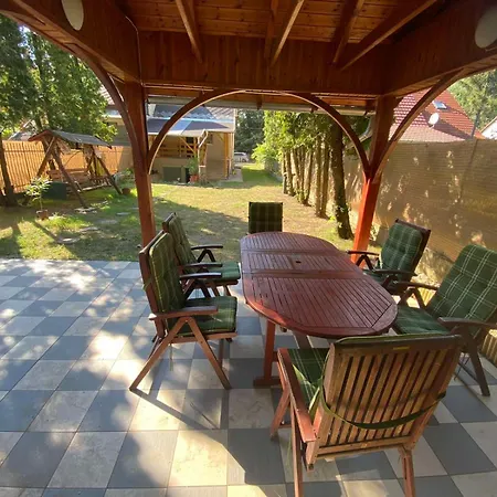 Tiszaviz Vendeghaz 아파트 Tiszafüred