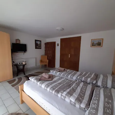 Tiszaviz Vendeghaz 아파트 Tiszafüred