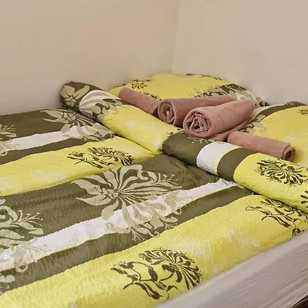 아파트 Tiszaviz Vendeghaz